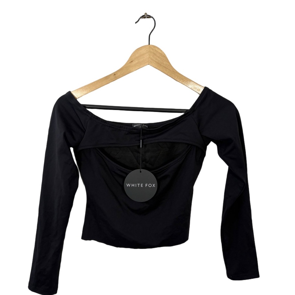White Fox “Back To You” Black Long Sleeve Crop Top NWT Size M